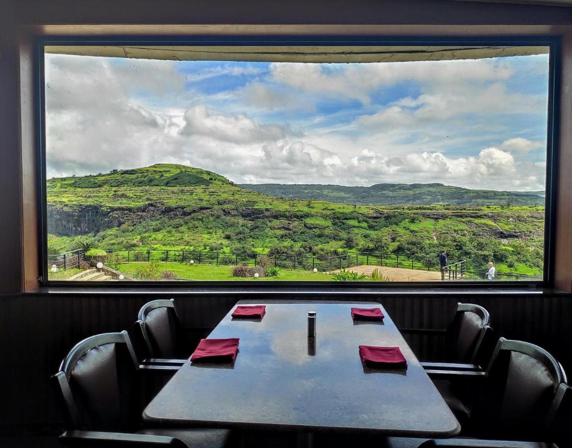 Upper Deck Resort - Stay And Relax At The Highest Peak Lonavala Exterior foto