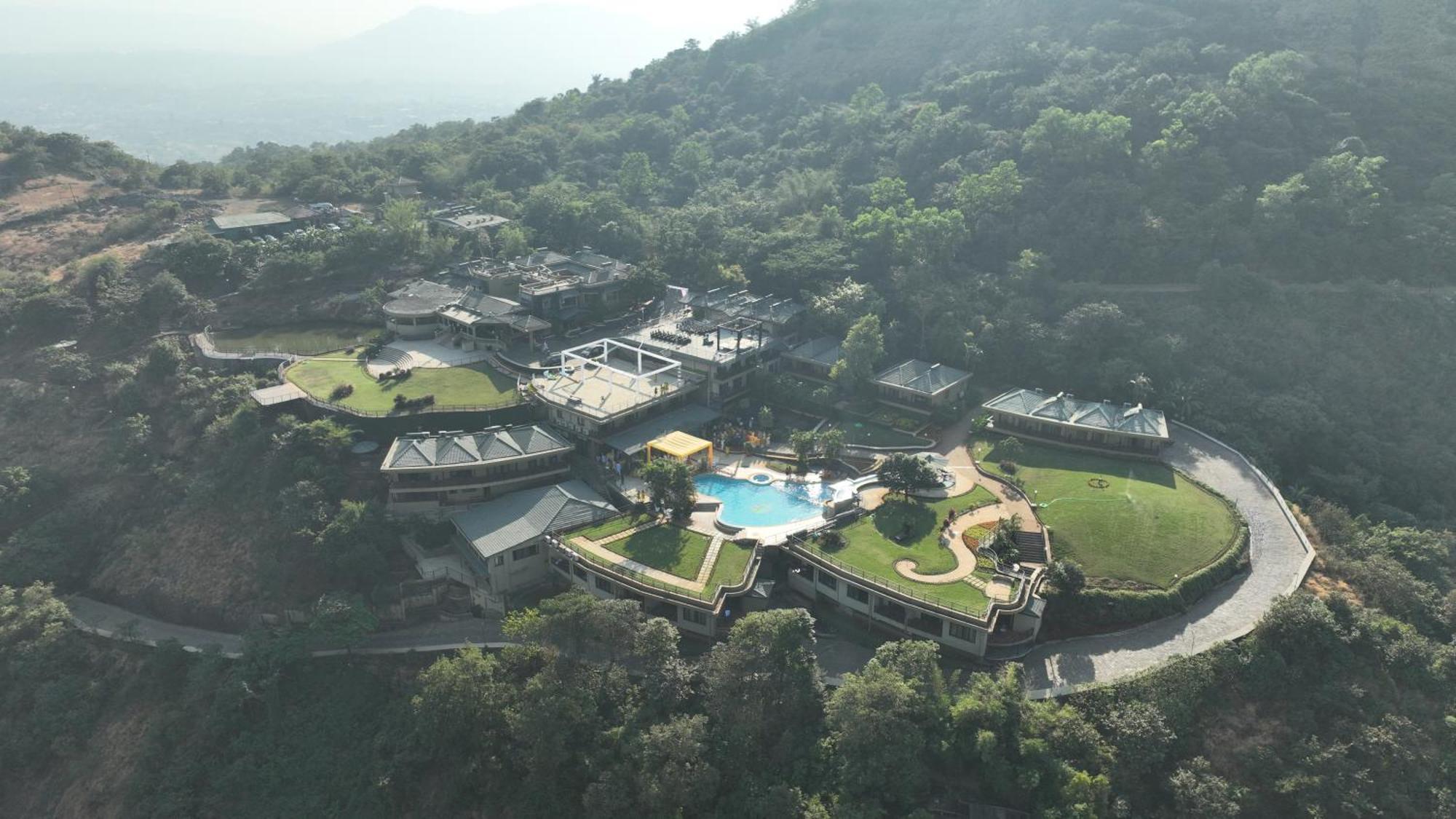 Upper Deck Resort - Stay And Relax At The Highest Peak Lonavala Exterior foto